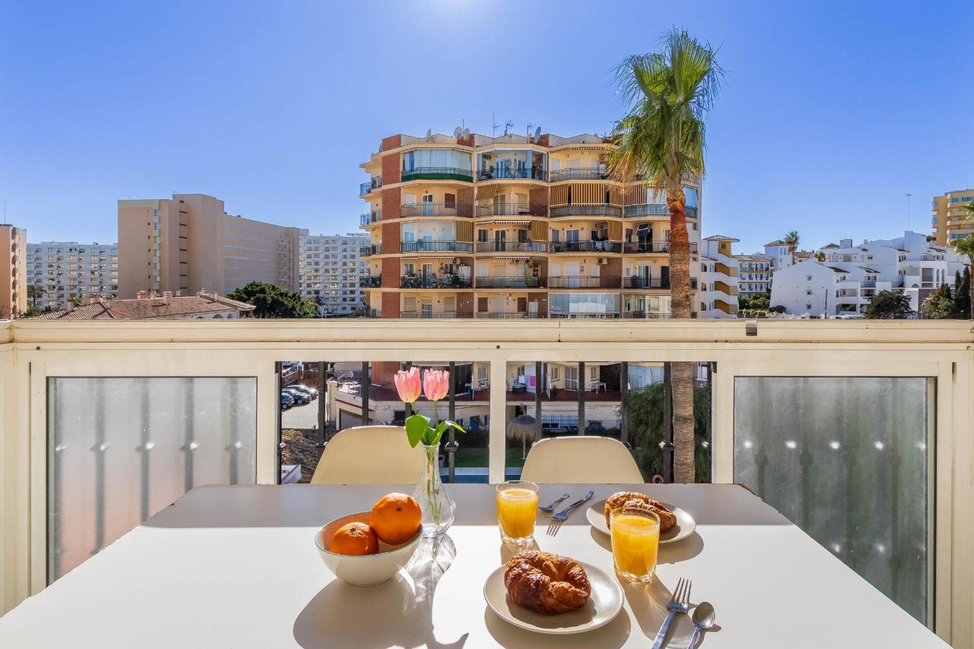 Erisa 68 By Ivi Real Estate Lägenhet Torremolinos Exteriör bild